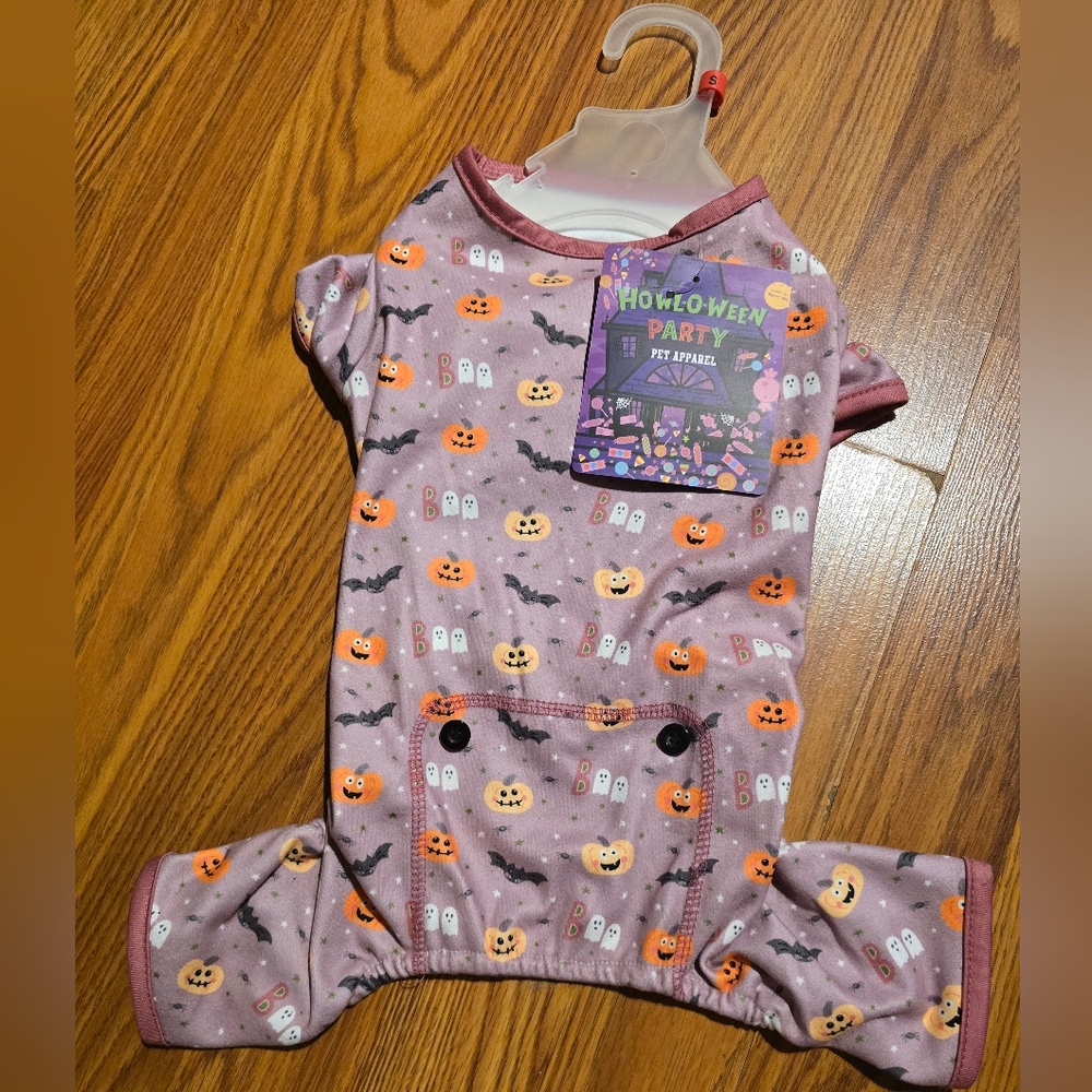 Halloween Pet Costume with Pumpkins and Ghosts
